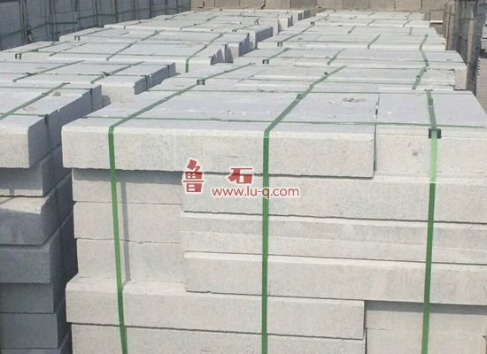 芝麻白道牙石的市場(chǎng)價(jià)格多少