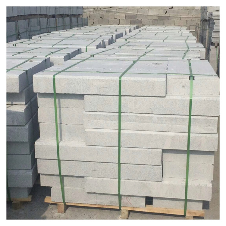 挑戰(zhàn)極限之美,芝麻黑花崗巖荔枝板走上設(shè)計新時代(圖2) 挑戰(zhàn)極限之美,芝麻黑花崗巖荔枝板走上設(shè)計新時代(圖2)