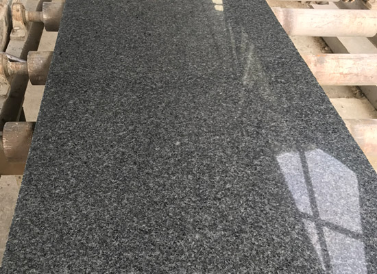 探究中國黑石材的獨特魅力,受歡迎的原因?(圖2) 探究中國黑石材的獨特魅力,受歡迎的原因?(圖2)