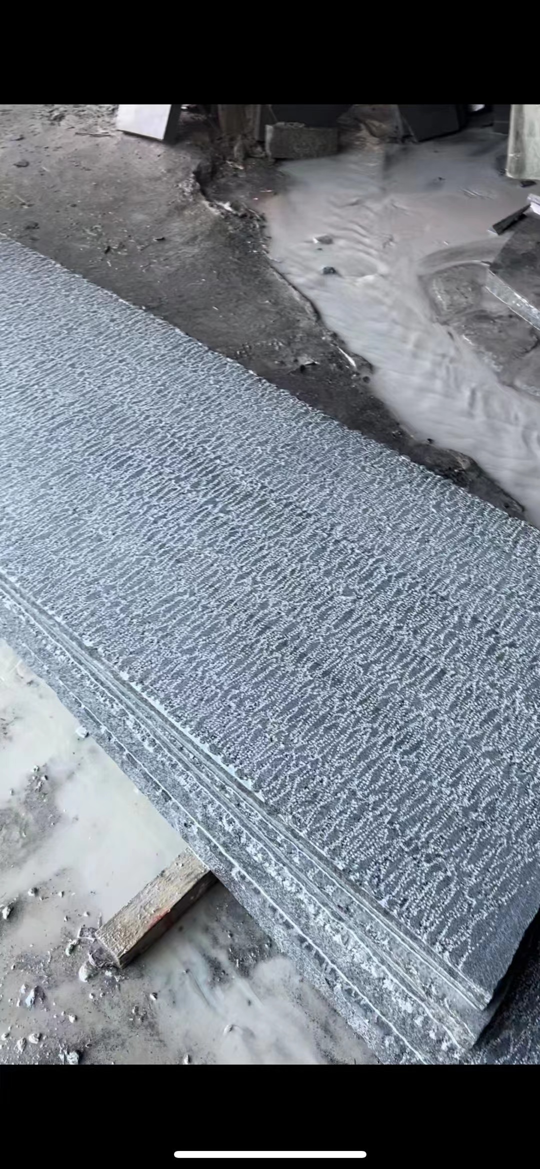 芝麻黑自然面花崗巖(圖3) 芝麻黑自然面花崗巖(圖3)