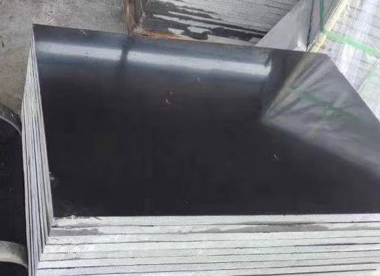 打造個性化空間,地鋪石材搭配新穎設(shè)計(圖2) 打造個性化空間,地鋪石材搭配新穎設(shè)計(圖2)