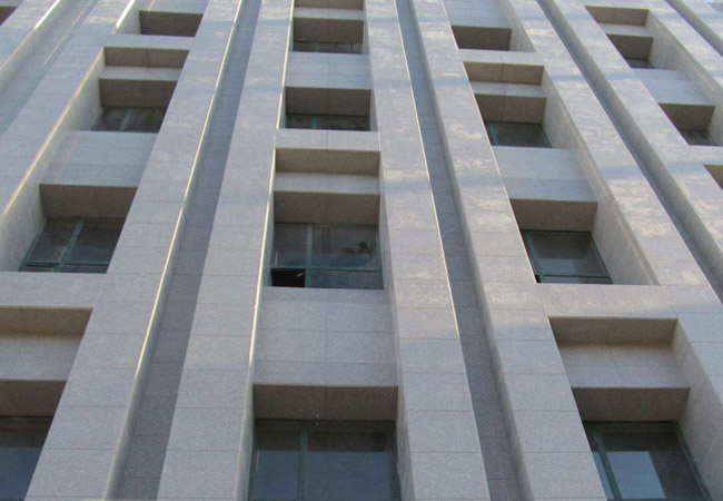 PC磚鋪地與傳統(tǒng)瓷磚的對(duì)比分析:為何越來(lái)越受歡迎(圖2) PC磚鋪地與傳統(tǒng)瓷磚的對(duì)比分析:為何越來(lái)越受歡迎(圖2)