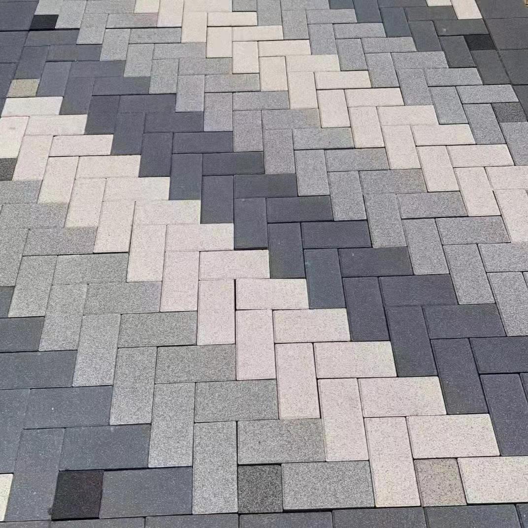 地面鋪石材的人工價格(圖2) 地面鋪石材的人工價格(圖2)