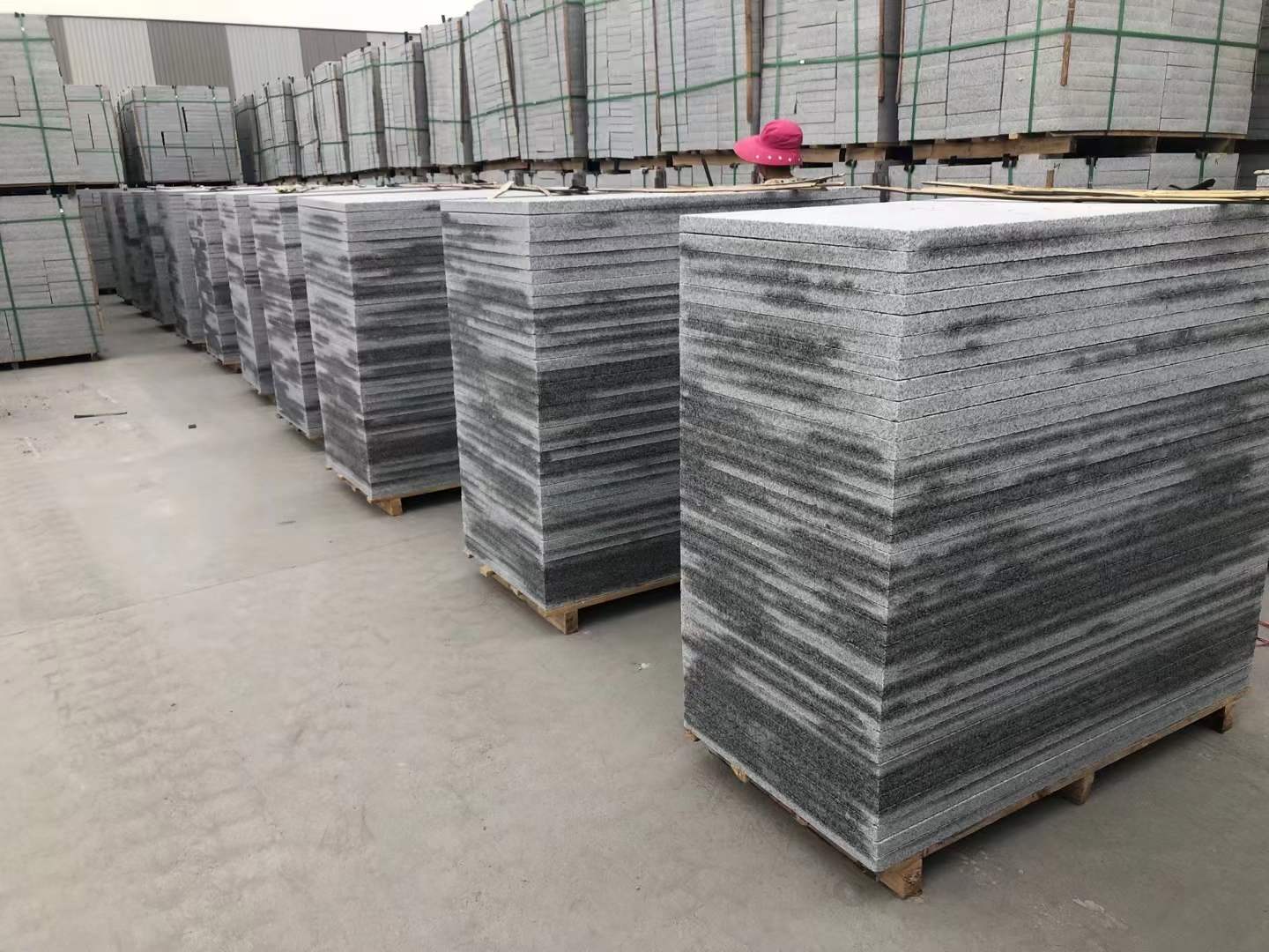 江西芝麻黑石材價(jià)格(圖2) 江西芝麻黑石材價(jià)格(圖2)