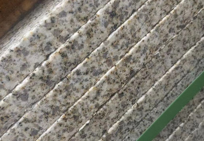 探秘黃銹石加工工藝，讓您的家更具藝術(shù)氣息！(圖2)