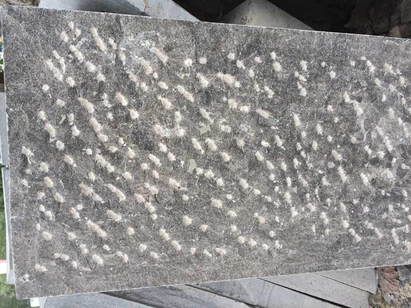 保護與創新并重:嘉祥縣青石板加工業的興盛(圖1) 保護與創新并重:嘉祥縣青石板加工業的興盛(圖1)