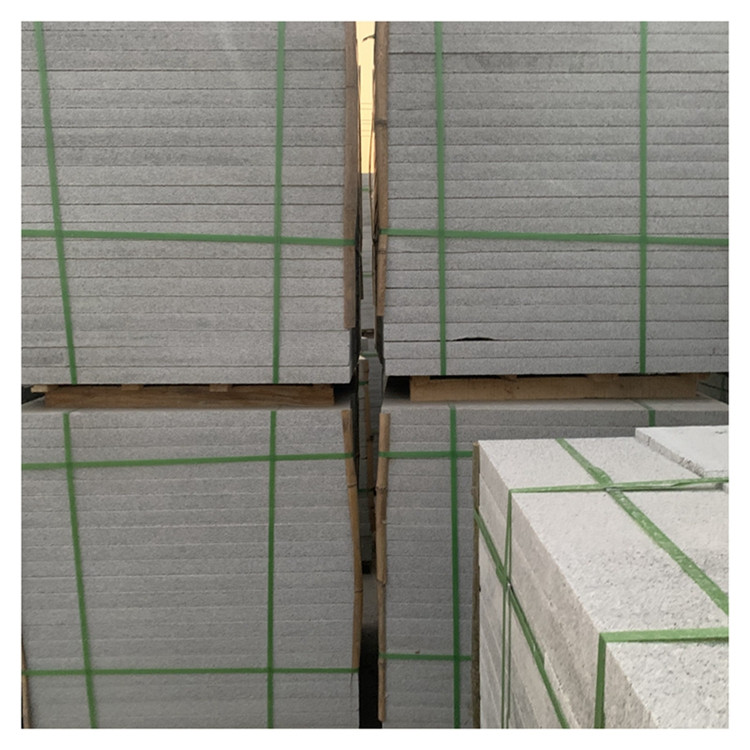 感受芝麻灰地鋪石材的質(zhì)感與品質(zhì)，享受高品位生活(圖2)