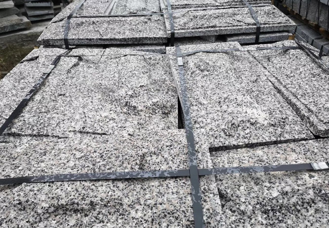 芝麻灰干掛石材,讓建筑更具個性與獨特魅力(圖3) 芝麻灰干掛石材,讓建筑更具個性與獨特魅力(圖3)