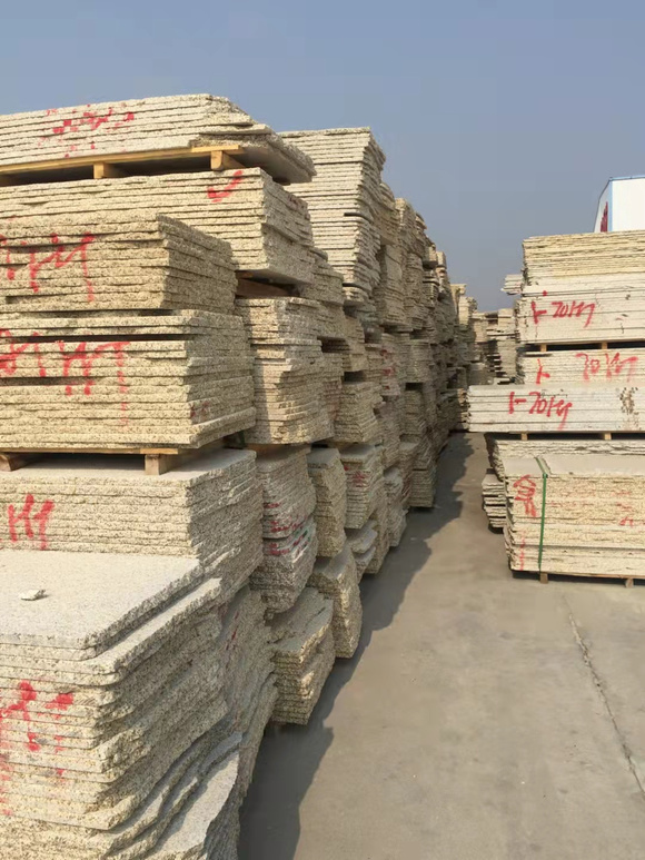 黃金麻石材的多樣應(yīng)用：美化住宅、商業(yè)空間必備之選(圖2)