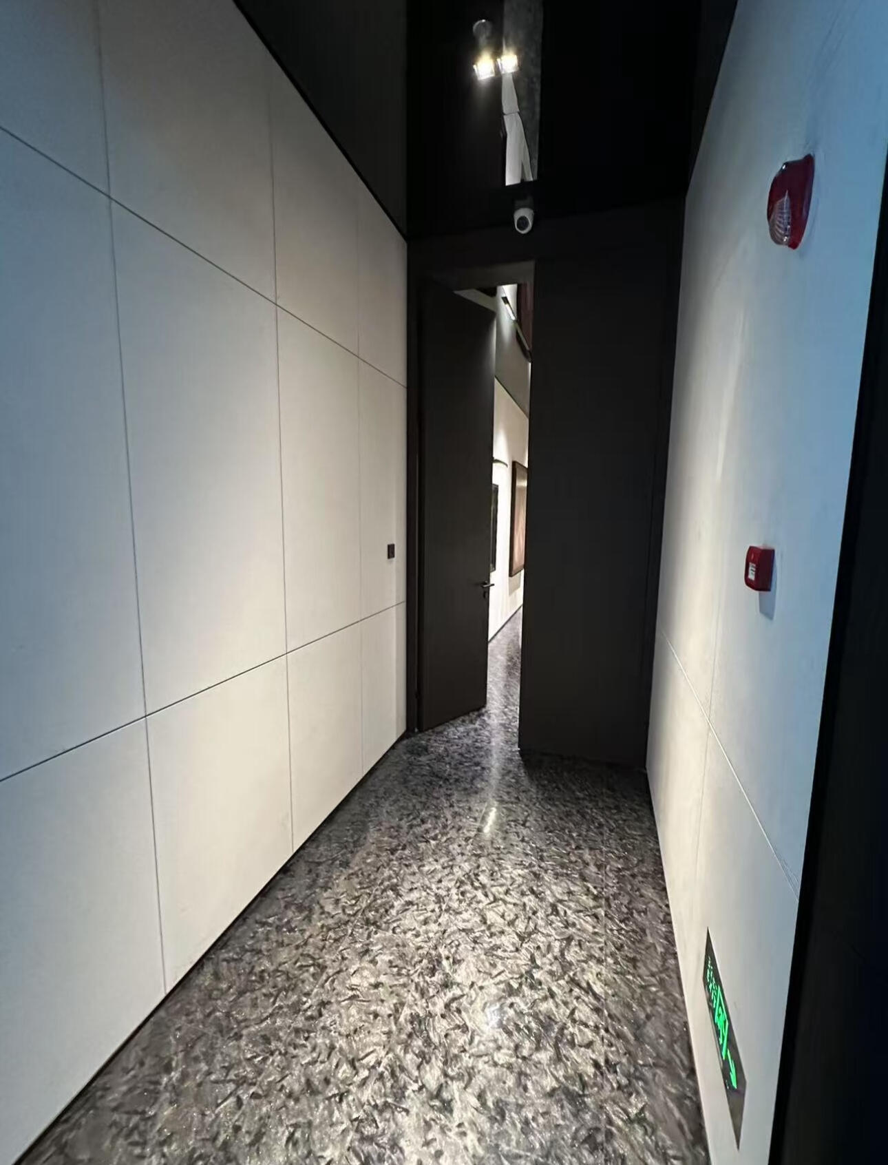 現代科技如何賦能傳統范思哲黑大理石開采?(圖3) 現代科技如何賦能傳統范思哲黑大理石開采?(圖3)