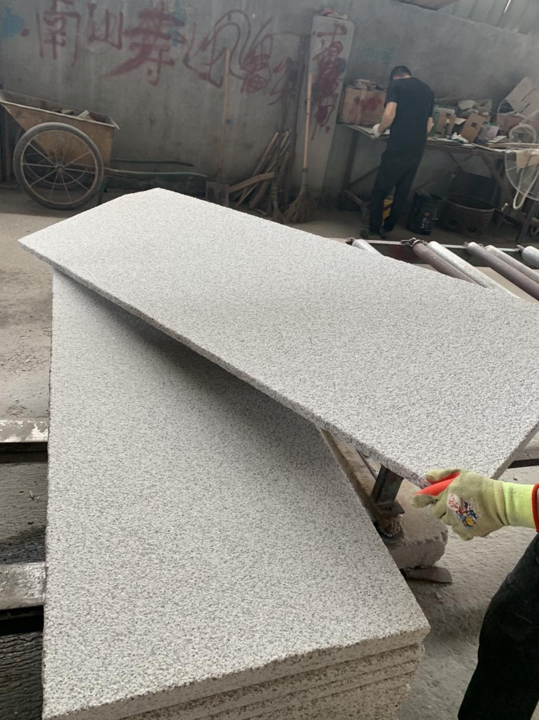 大花白麻石材色差與北京白麻比較(圖2)