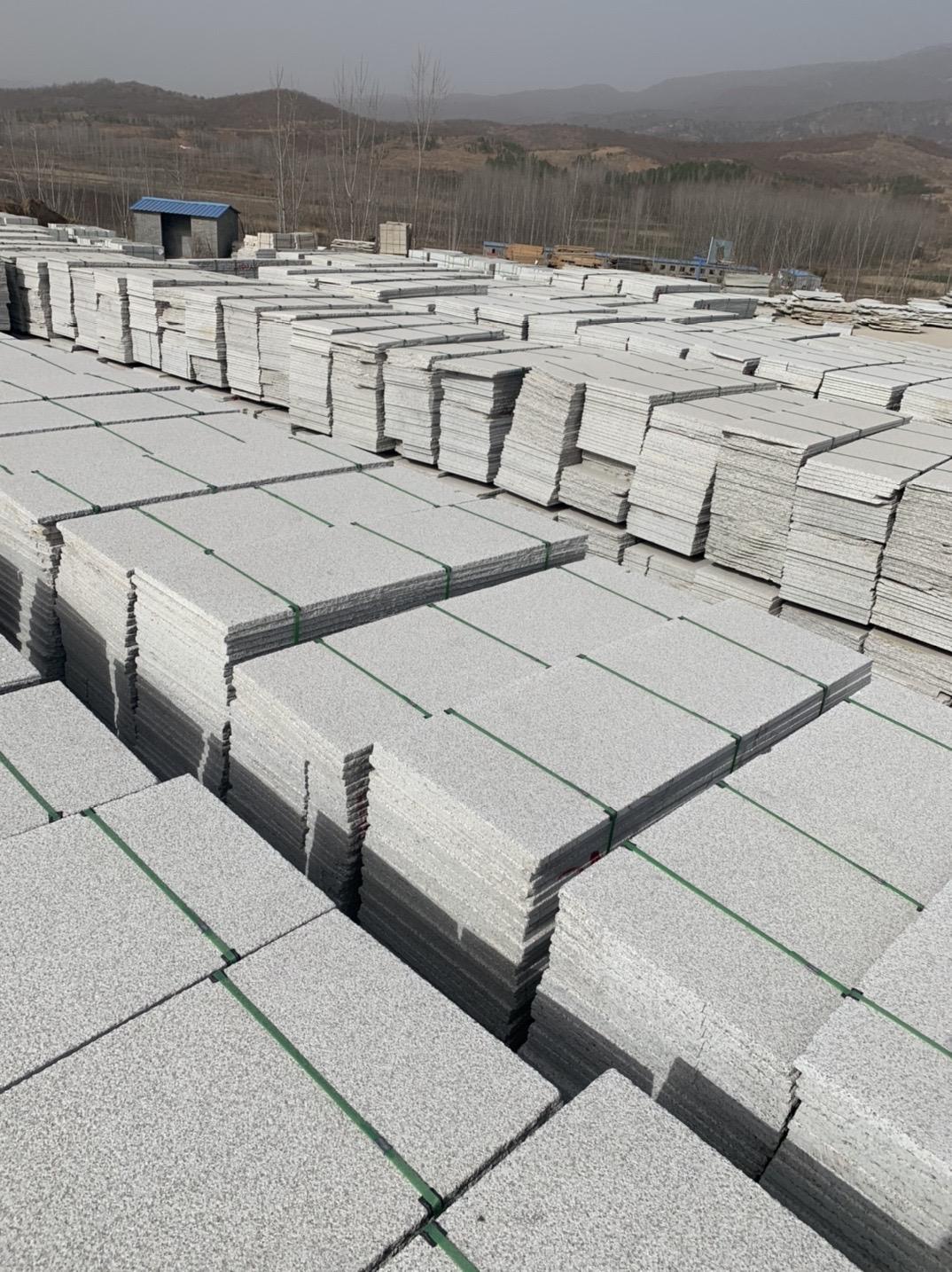 北京白麻石材耐候性與山東白麻比較