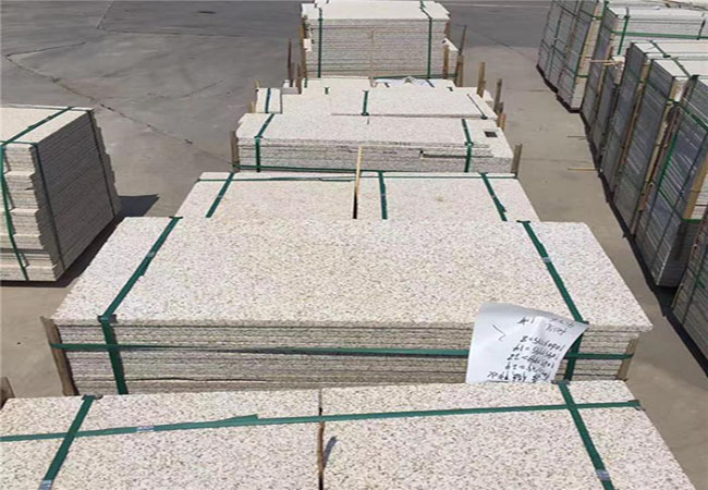 揭秘外墻干掛熱門材料:拉絲面與火燒板芝麻白的獨特魅力(圖4) 揭秘外墻干掛熱門材料:拉絲面與火燒板芝麻白的獨特魅力(圖4)