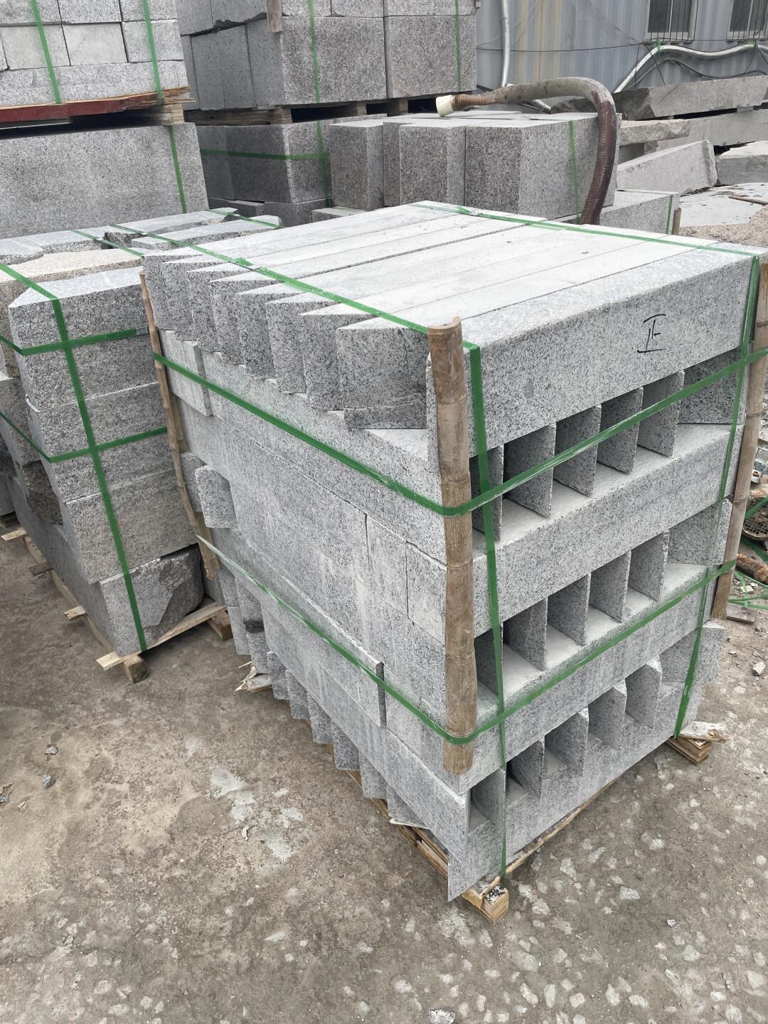 彎道路牙石芝麻白花崗巖工藝