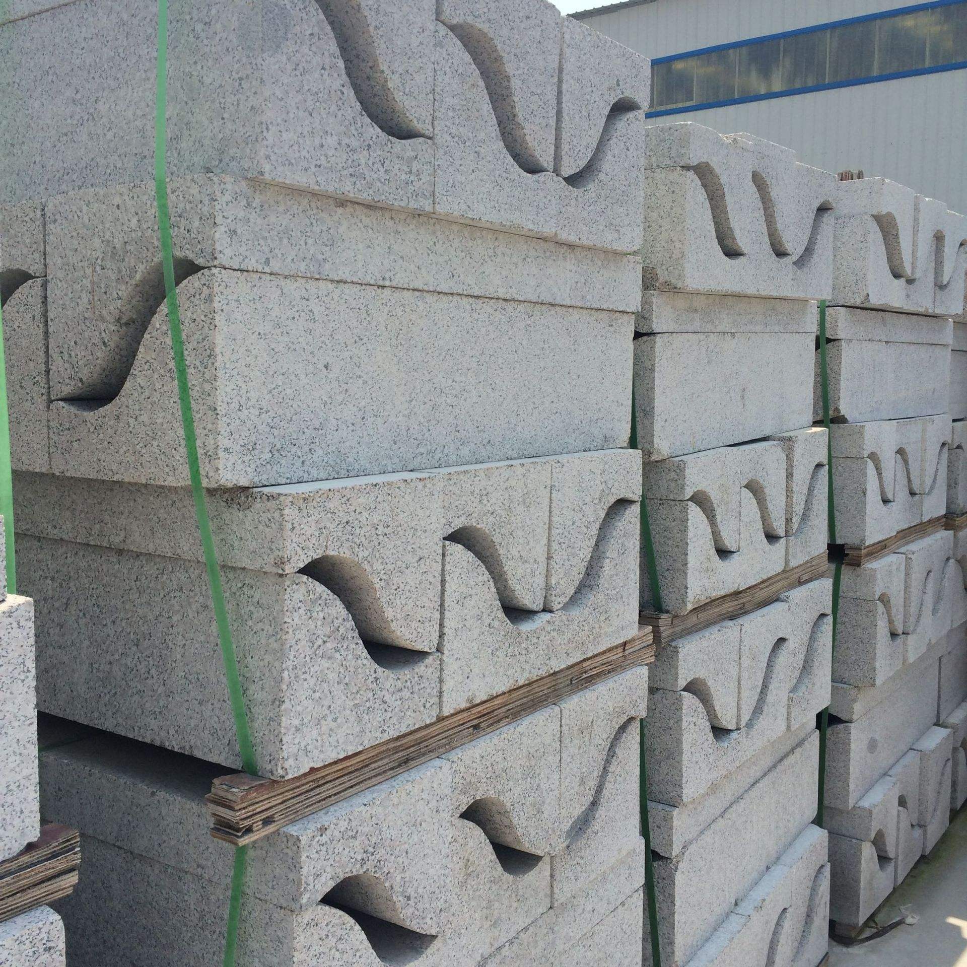 芝麻白花崗巖路沿石加工生產