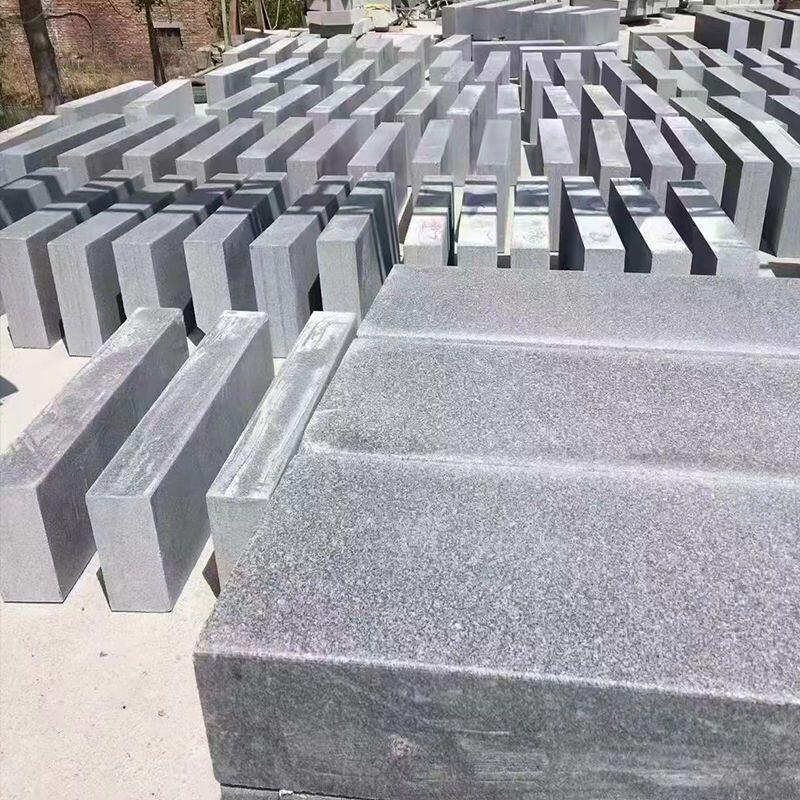 彎道路沿石芝麻白花崗巖定制