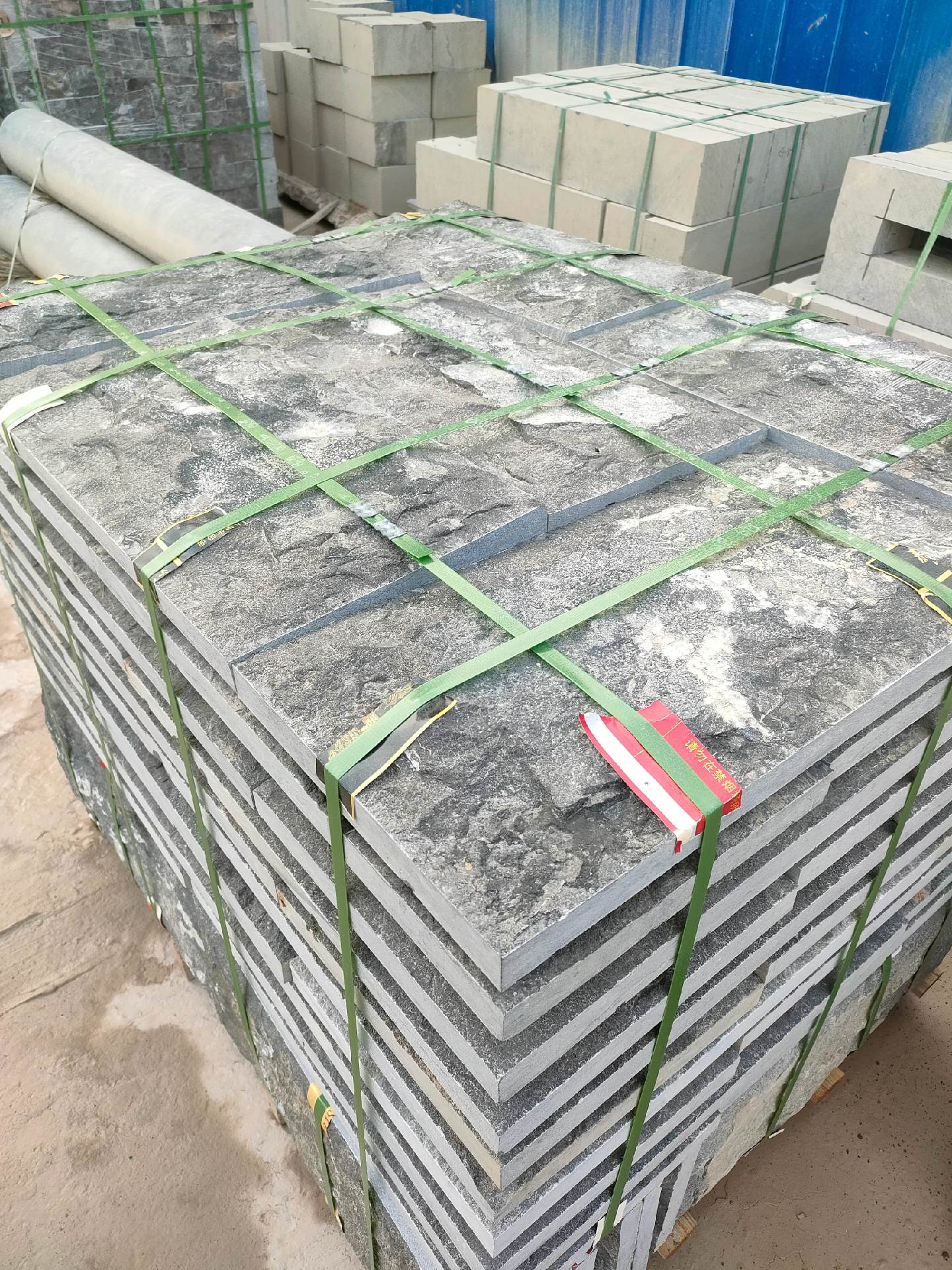 蘑菇石外墻多少錢一個(gè)平方(圖2)