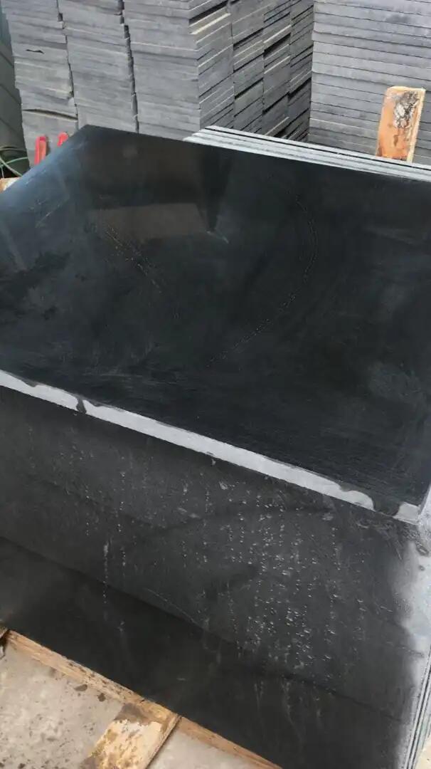 墓碑石材廠家芝麻黑批發