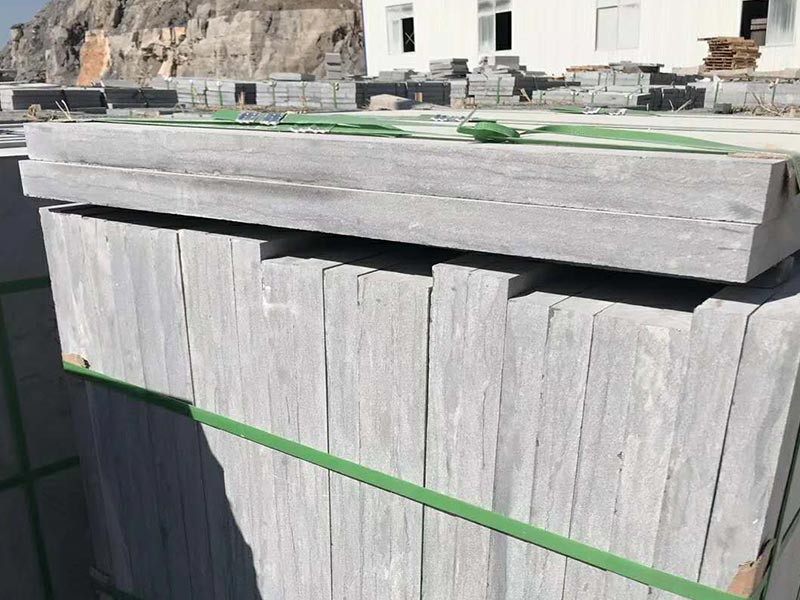 青石臺階踏步石:連接風景,汀步石廠家連接品質(zhì)(圖2) 青石臺階踏步石:連接風景,汀步石廠家連接品質(zhì)(圖2)