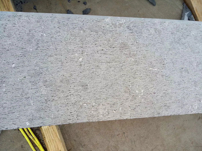 汀步石廠家實(shí)力展示：青石臺(tái)階踏步石工程案例