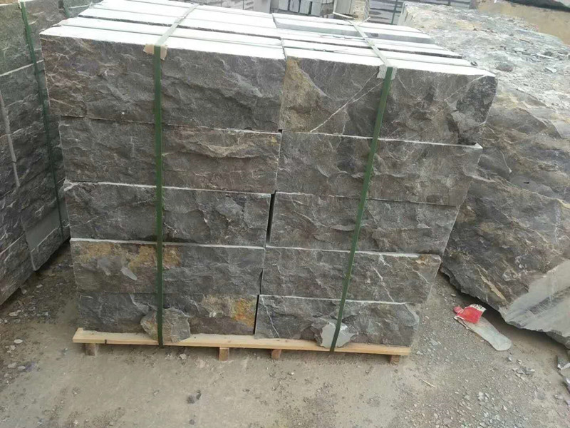 青石臺(tái)階踏步石尺寸選擇，汀步石廠家給出建議