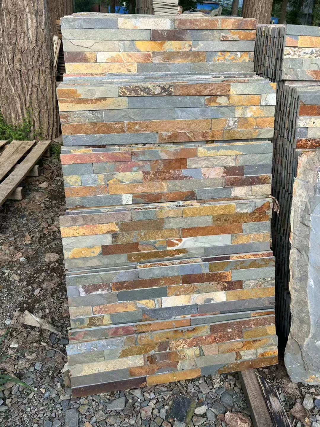 外墻裙文化石每平方成本