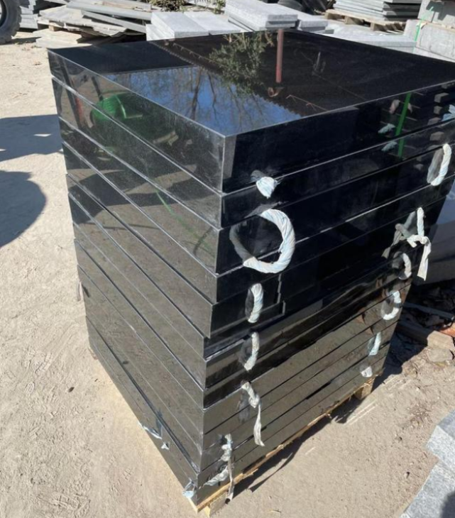 集寧黑石材(圖2) 集寧黑石材(圖2)