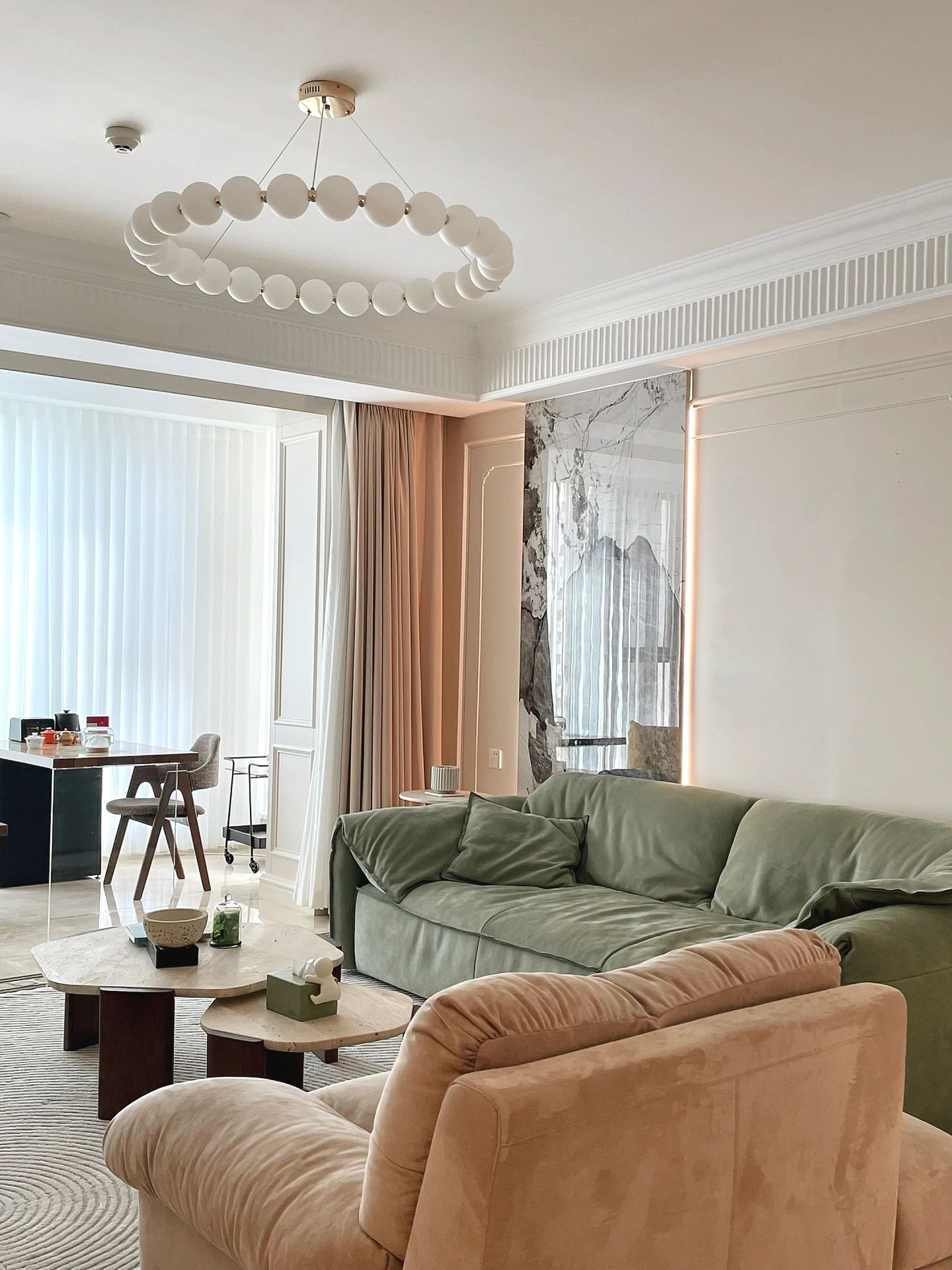 窗臺板材料人造石與天然花崗巖如何選擇(圖2) 窗臺板材料人造石與天然花崗巖如何選擇(圖2)