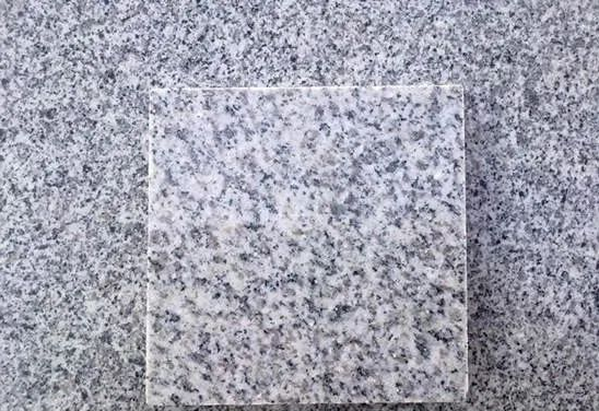 芝麻白花崗巖火燒板地鋪石300×600價(jià)格(圖5) 芝麻白花崗巖火燒板地鋪石300×600價(jià)格(圖5)