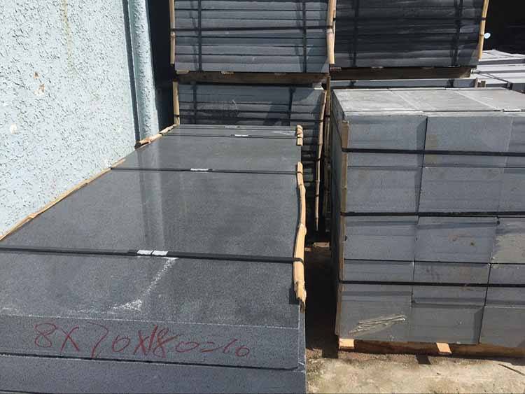 3公分厚的花崗巖可以過車嗎(圖1) 3公分厚的花崗巖可以過車嗎(圖1)