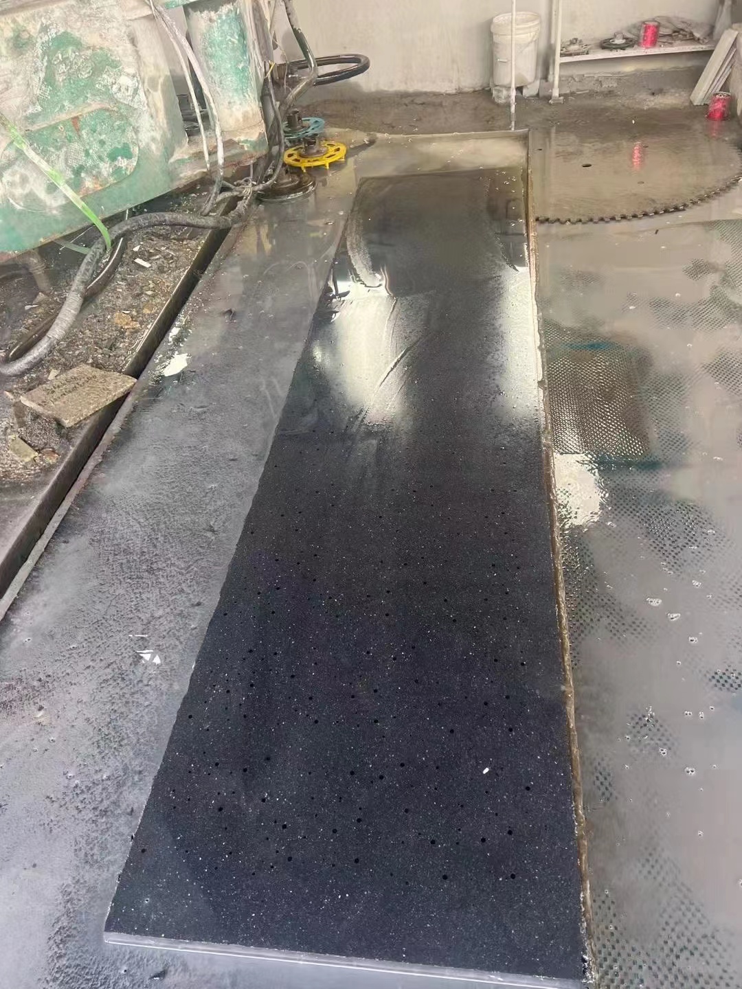 芝麻黑立緣石每片多少錢