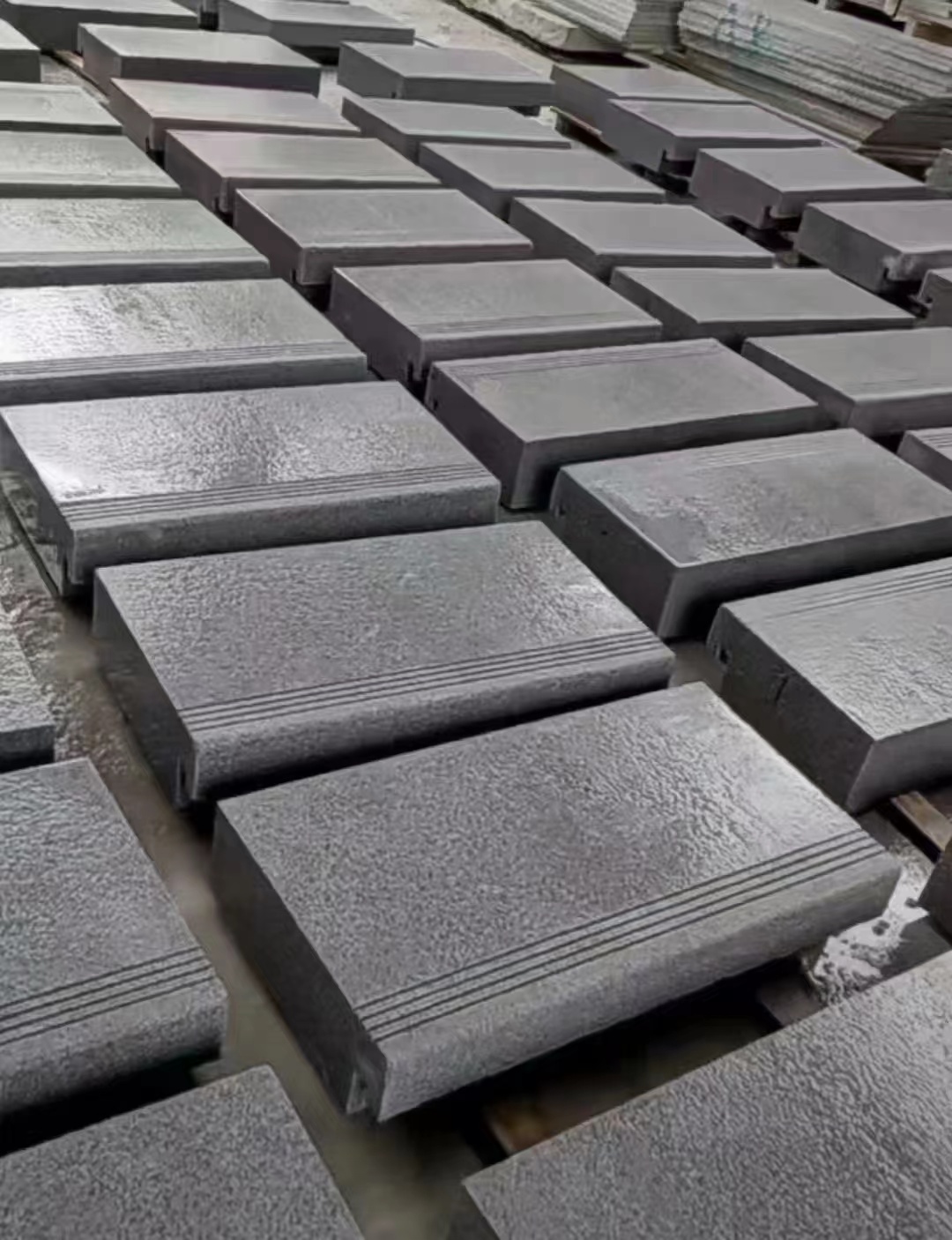 芝麻灰花崗巖火燒面處理工藝步驟(圖3) 芝麻灰花崗巖火燒面處理工藝步驟(圖3)