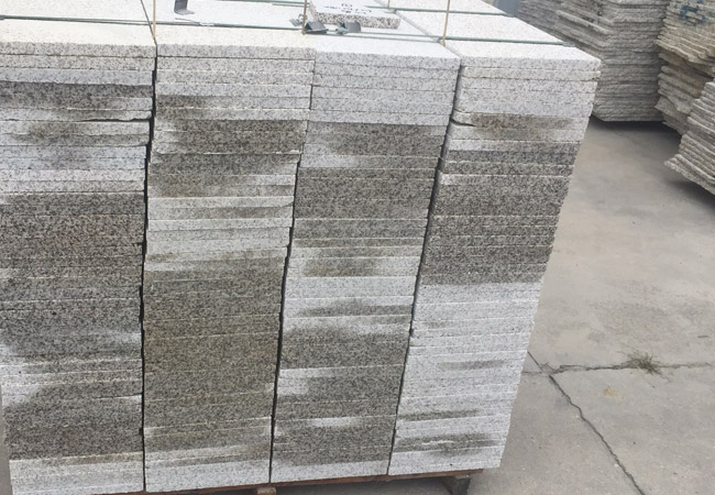 1598930906638392.jpg 黃銹石花崗巖加工面種類.jpg