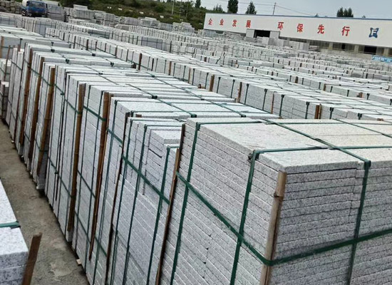 別墅庭院鋪什么石材？防滑+抗凍+顏值我全都要！(圖2)