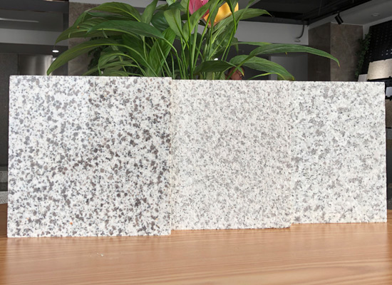 山東黑色火山巖石材廠家(圖6) 山東黑色火山巖石材廠家(圖6)