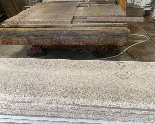 黃金麻花崗巖規格.jpg 黃金麻花崗巖規格.jpg