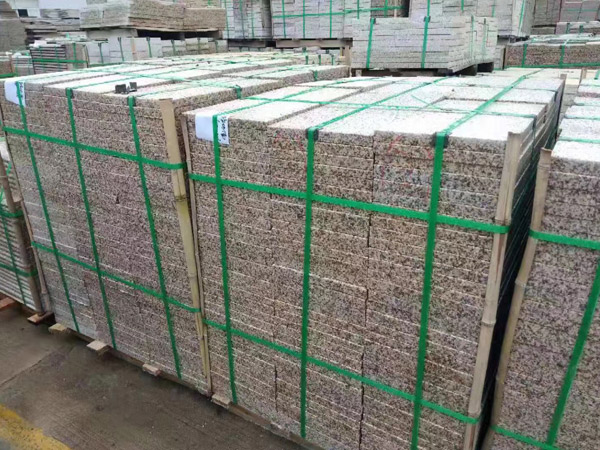 黃銹石花崗巖.jpg 黃銹石花崗巖.jpg