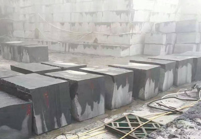 20厚芝麻黑花崗巖價格多少