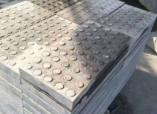 園林公園景觀石自然面加工(圖2) 園林公園景觀石自然面加工(圖2)