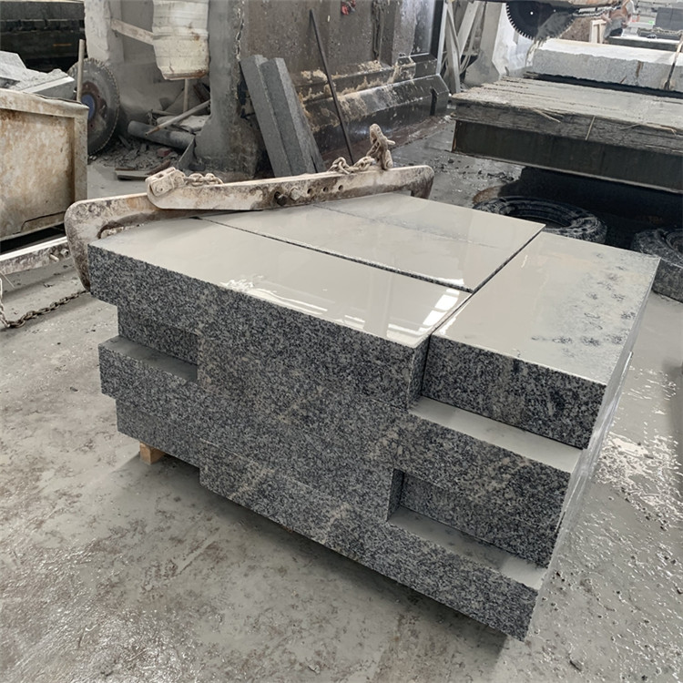 芝麻灰花崗巖地磚(圖2)