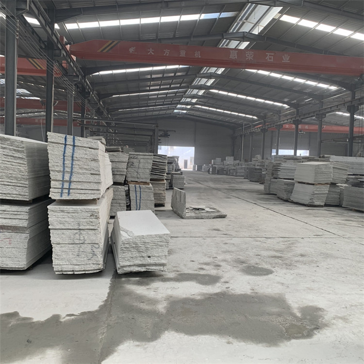 邢臺(tái)青石石材加工廠(圖2) 邢臺(tái)青石石材加工廠(圖2)