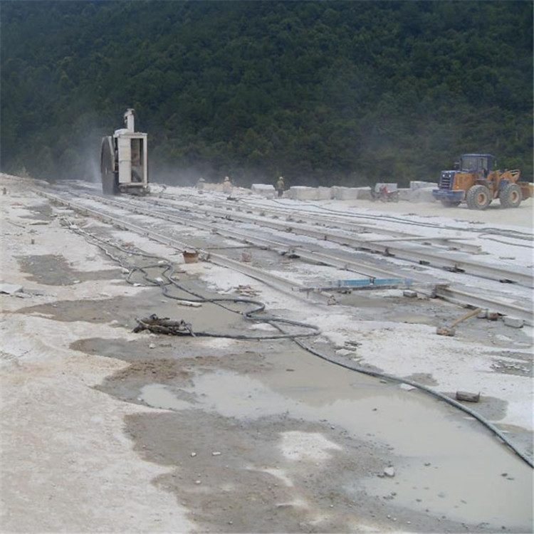 公園石條坐凳自然面，光面，機切面石材加工