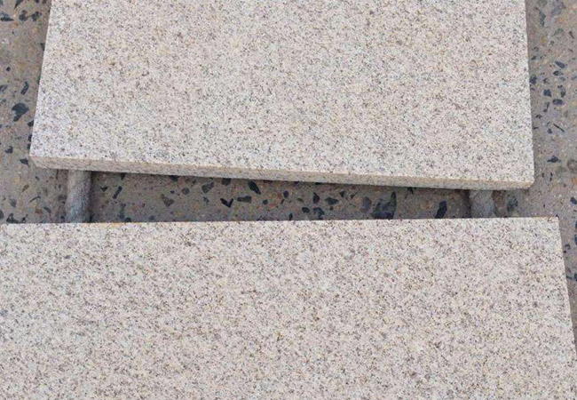 山東招遠花崗巖石材廠(圖1) 山東招遠花崗巖石材廠(圖1)