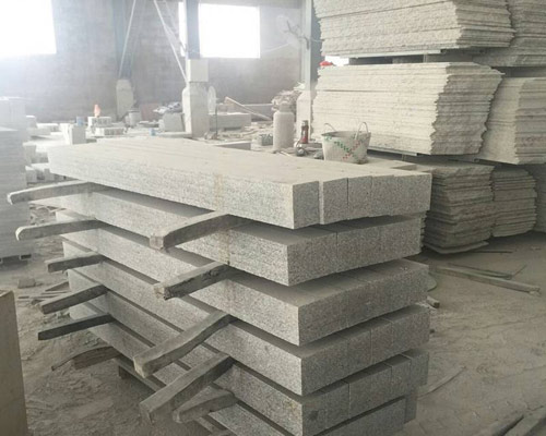 芝麻灰和芝麻黑石材價(jià)格是多少？