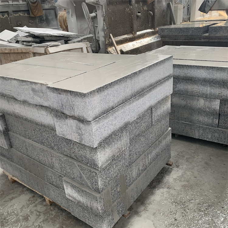 芝麻灰荔枝花崗巖價格