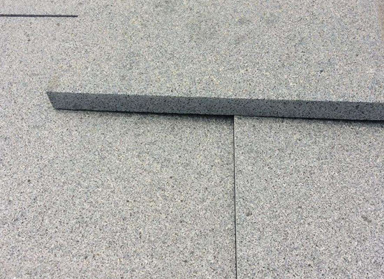 花崗巖臺(tái)面接縫處滲水解決辦法(圖3) 花崗巖臺(tái)面接縫處滲水解決辦法(圖3)