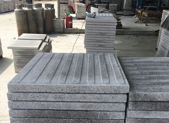 小型石材加工設備(圖4) 小型石材加工設備(圖4)