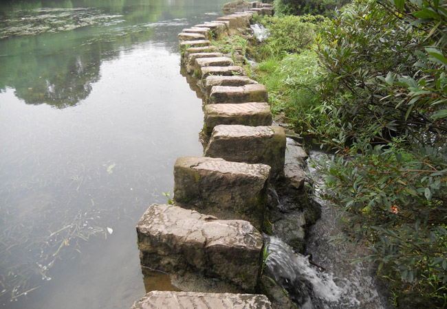 花崗巖鋪裝日常維護怎么做?(圖2) 花崗巖鋪裝日常維護怎么做?(圖2)