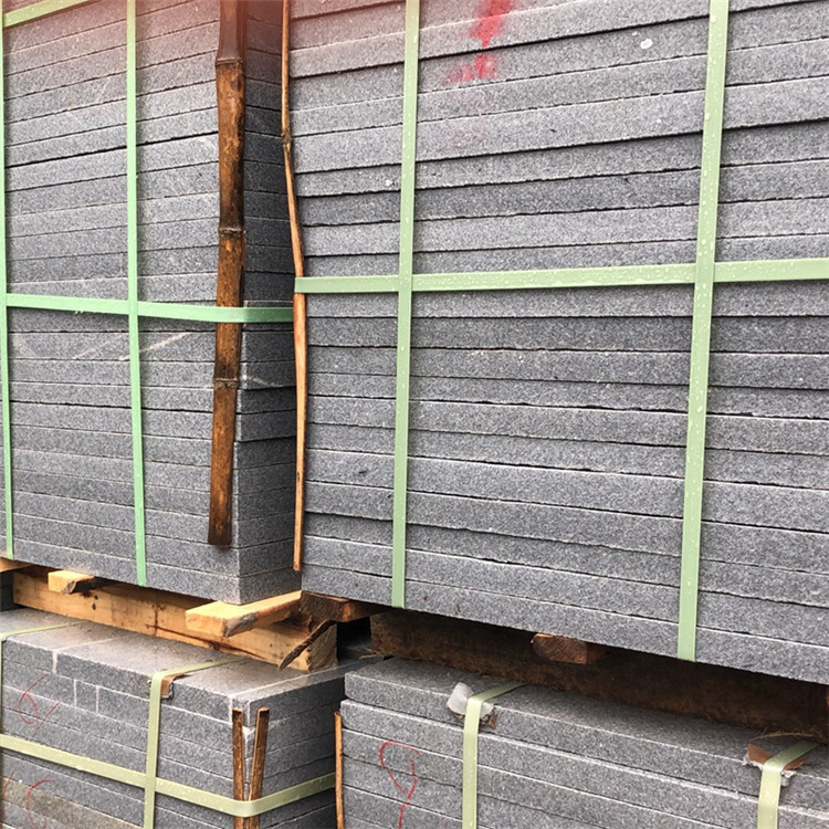 石材花崗石荔枝面和火燒面加工工藝(圖1) 石材花崗石荔枝面和火燒面加工工藝(圖1)