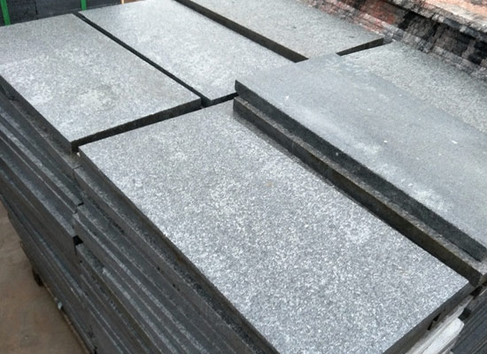 石材邊角掉渣是與石材密度風化程度有關嗎?(圖2) 石材邊角掉渣是與石材密度風化程度有關嗎?(圖2)